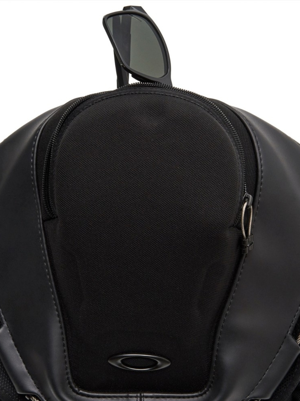 Oakley Kitchen Sink Backpack - Picture 5 of 5